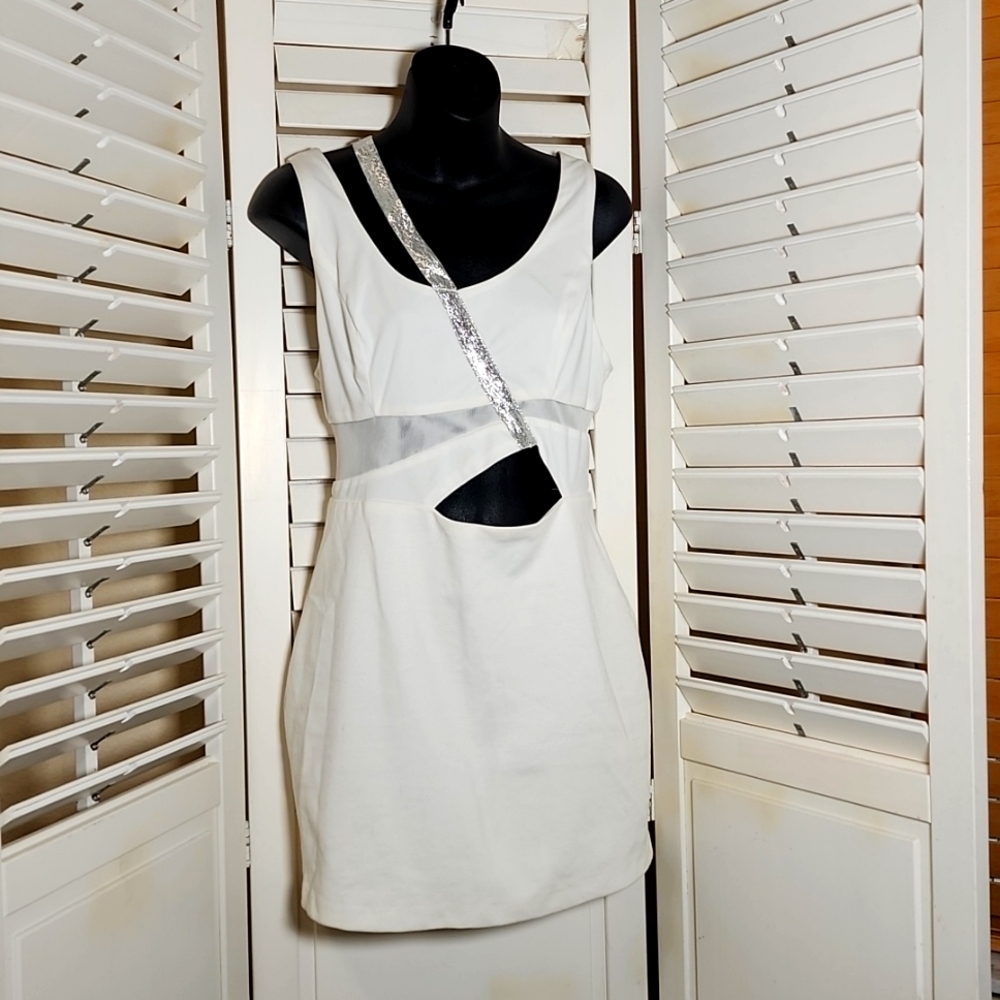 Ark & Co white  cotton mini sleeveless dress with polyester slip / size Large/